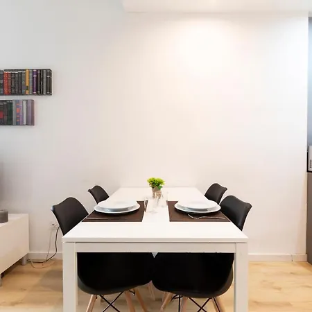 Ab Saint Joseph Apartment *